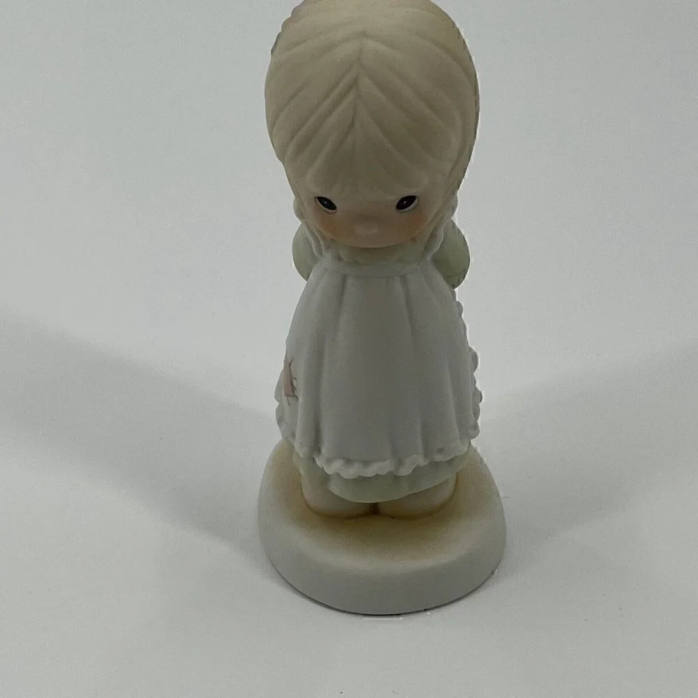 Precious Moments Figure God Is Love Dear Valentine Girl Holding #523518 Vintage